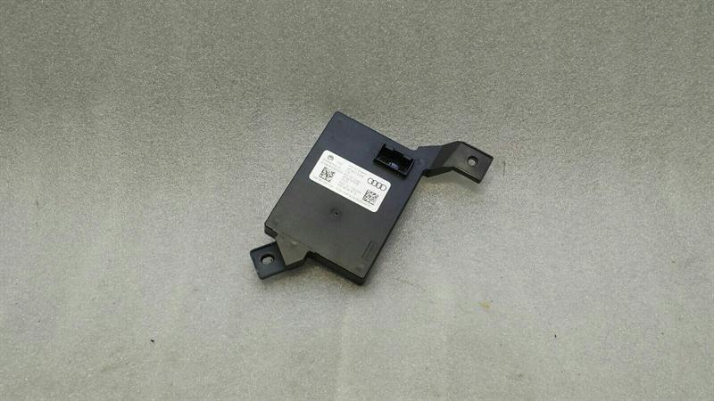 Audi RS6 4F Electronic Module 4F0907335B ECU Keyless Go Brand/Model: AUDI RS6
Year: 2008
Engine: 4991 c...