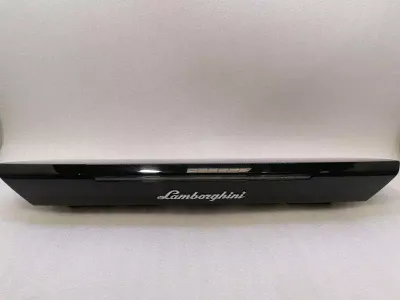 Lamborghini Huracan LP 610-4 COUPE aizmugurējais vāks 4T0864487B aizmugurējā paneļa augšējais