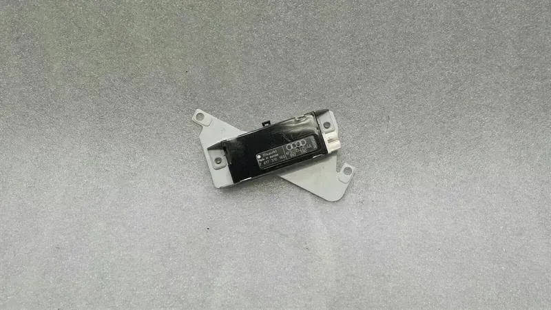 Audi RS6 4F Aerial / Antenna 4F9035225AA Antenna Brand/Model: AUDI RS6
Year: 2008
Engine: 4991 c...