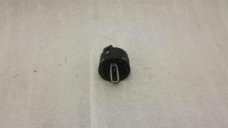 Audi RS6 4F RHD headlight switch 4F2941531E right handlebar Brand/Model: AUDI RS6
Year: 2008
Engine: 4991 c...