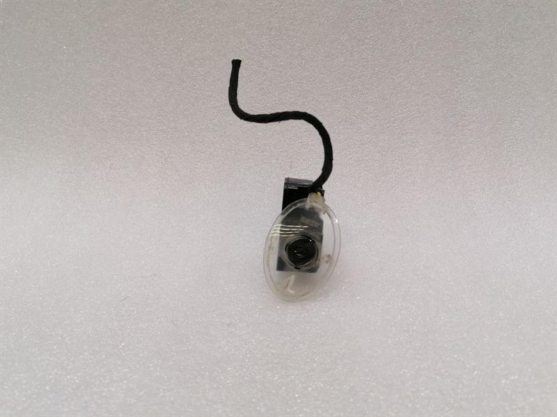 Land Rover Range Rover Sport (L494) Land Rover Range Rover Sport L494 Puddle Lamp LR065365 Lamp Exterior Mirror Body type: SUV
Fuel: Petrol