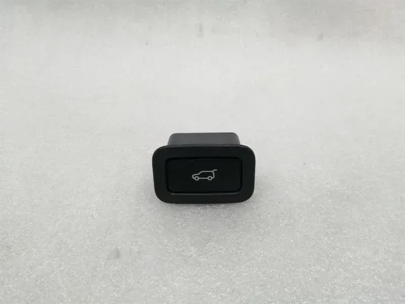 Land Rover Range Rover Sport (L494) Land Rover Range Rover Sport L494 Boot Switch CPLA-10E998-AA Tailgate Switch Body type: SUV
Fuel: Petrol