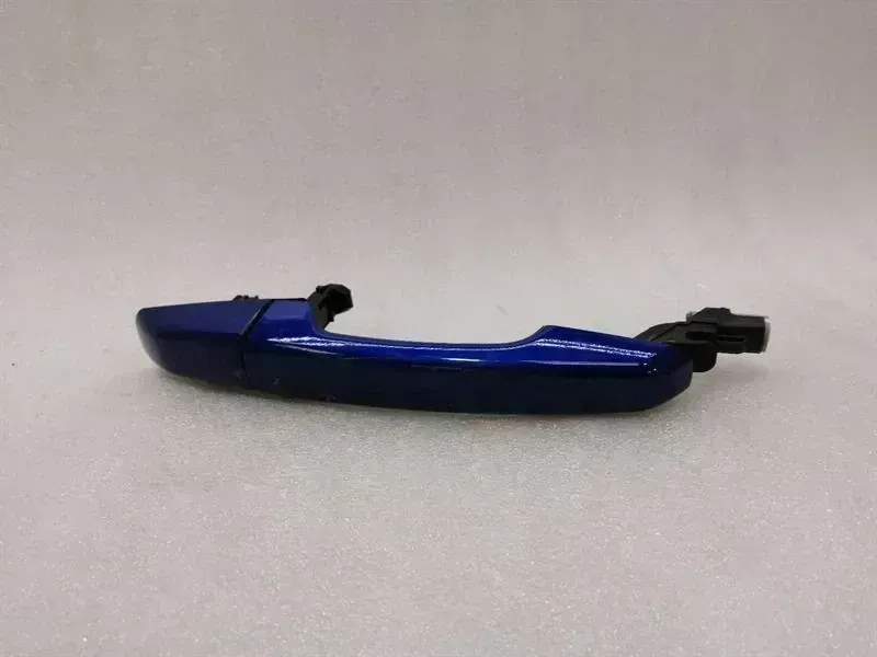 Land Rover Range Rover Sport (L494) Range Rover Sport L494 rear left door handle LR040308 door handle rear left Body type: SUV
Fuel: Petrol