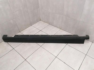 Range Rover Sport L494 LEWY Spojler boczny CPLA-101D57-AA Listwy boczne lewe