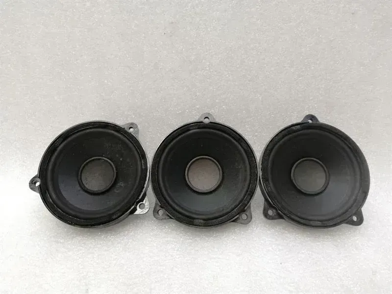Land Rover Range Rover Sport (L494) LAND ROVER Range Rover Sport L494 Speaker Set BJ32-18808-BB Speaker Set Body type: SUV
Fuel: Petrol