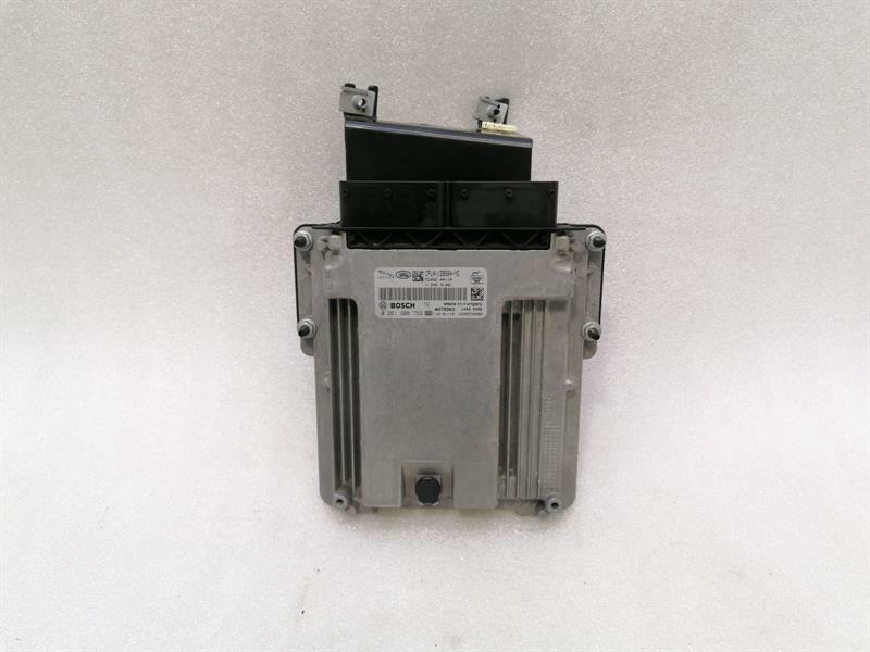 Land Rover Range Rover Sport (L494) SVR 5.0 550HP Range Rover Sport L494 Engine ECU CPLA-12B684-YE Engine Control Unit Body type: SUV
Fuel: Petrol