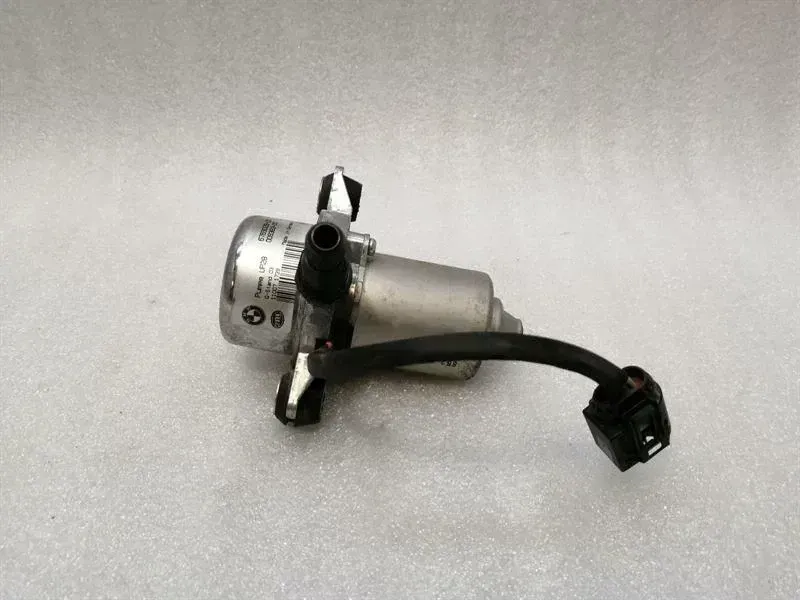 BMW 6 (E63 / E64) BMW 6 Series E63 M6 V10 Vacuum Pump 6769029 Vacuum Pump Body type: Coupe
Fuel: Petrol