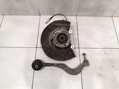 BMW 6 Series E63 Left Front Hub 31212282889 Wheel Bearing Housing Front Left