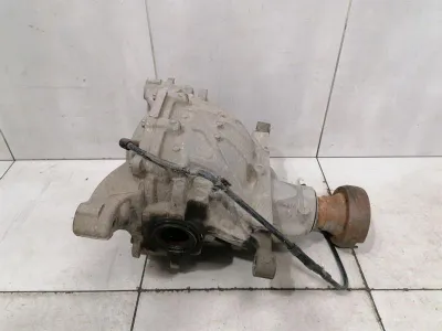 Ford Mustang MK6 S550 aizmugurējais diferenciālis JR3W-4000-UB aizmugurējais diferenciālis