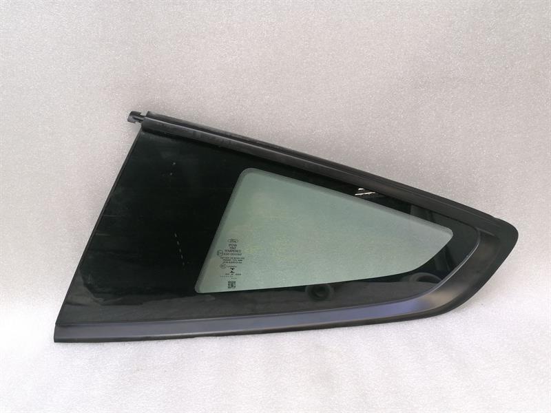 Ford Mustang 2023-... Ford Mustang MK5 SHELBY GT350 Left Quarter Glass JR32-6329701-AA Door Window
