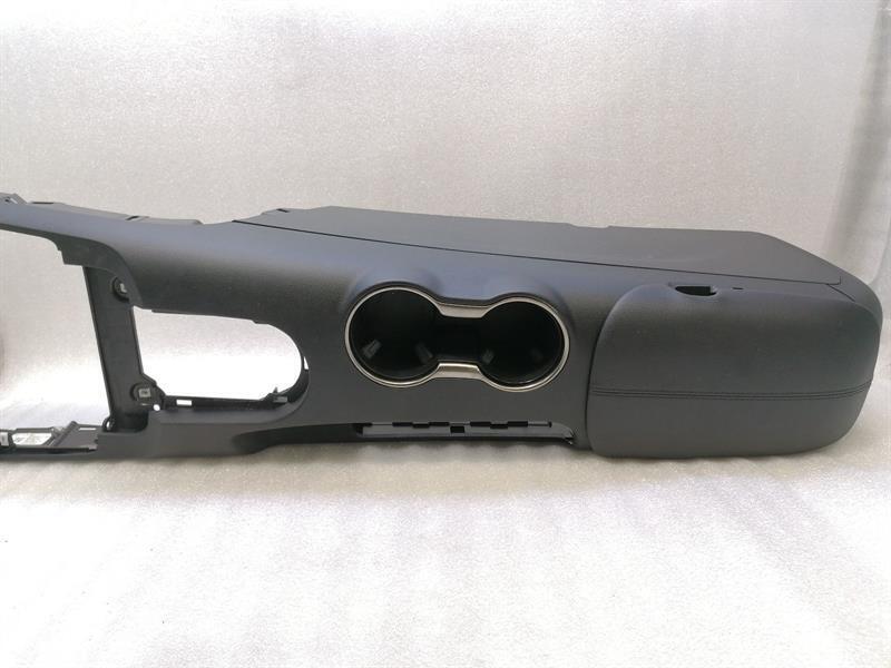 Ford Mustang 2023-... Ford Mustang MK5 S550 SHELBY GT350 FR3Z-63044E50-AA Center Console