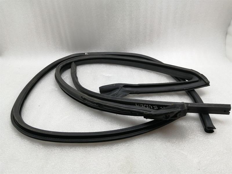Ford Mustang 2023-... Ford Mustang MK5 S550 SHELBY GT350 Door Seal FR3Z-6320530-A Door Seals RIGHT