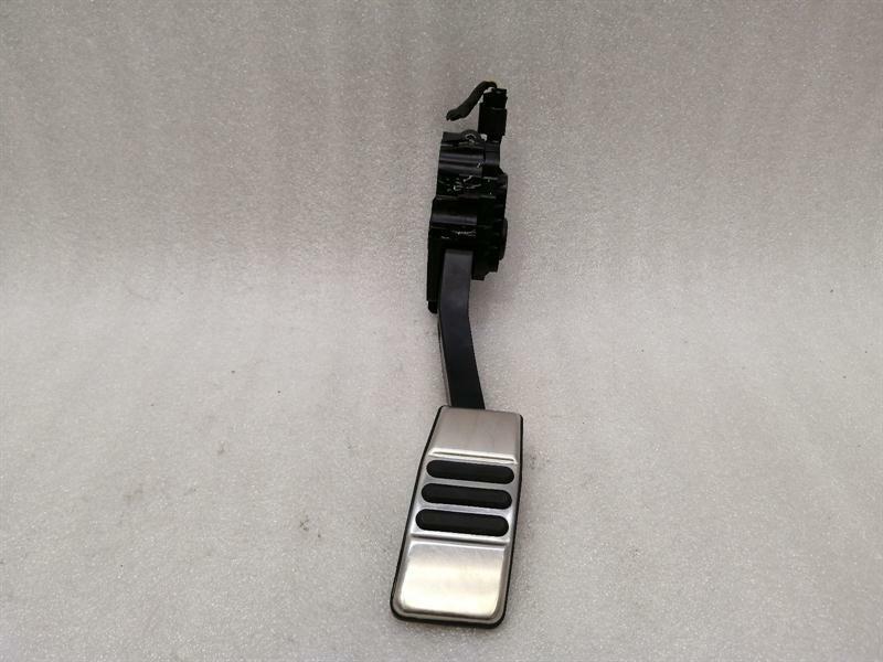 Ford Mustang 2023-... FORD MUSTANG MK6 S550 ACCELERATOR PEDAL (ELECTRICAL) GR3C-9F836-AA accelerator pedal
