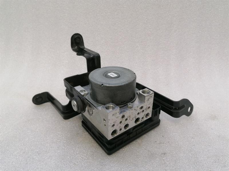 Ford Mustang 2023-... Ford Mustang MK6 S550 A.B.S Pump GR3C-2C405-AD ABS Pump HYDRAULIC BLOCK