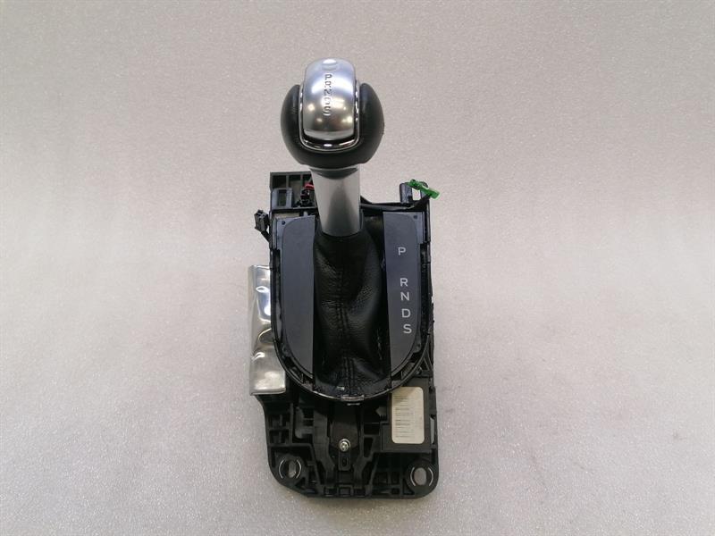 Ford Mustang 2023-... Ford Mustang MK6 S550 Gear Selector GR3P-7K004-CD3ZHE Switching Backdrop
