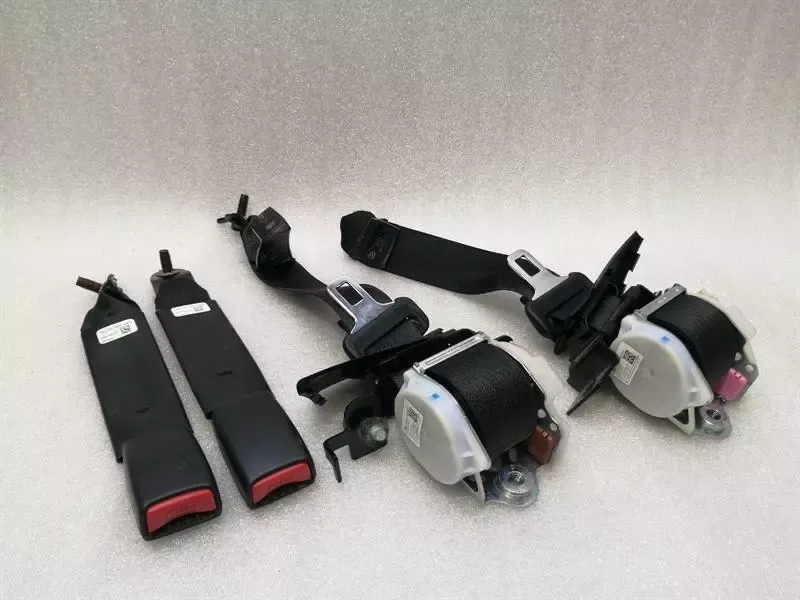 Ford Mustang MK6 Rear Seat Belt Set FR3B-63611B68-B Seat Belt Rear Set