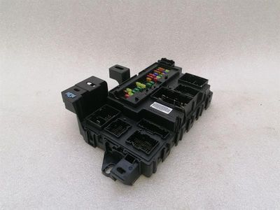 FORD MUSTANG MK6 S550 FUSE BOX HR3T-15604-HFE кутия с предпазители