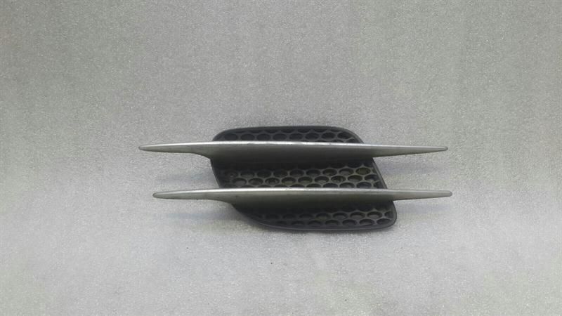 Mercedes SL R230 Front Left Wing Grill A2306900136 Fenders Grille Left VL