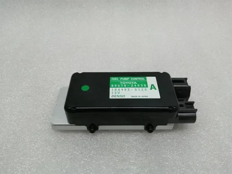 Lexus RC Lexus RC F TRACK XC10 Fuel Pump Module 89570-24030 Petrol Pump Control Unit Body type: Coupe
Fuel: Petrol