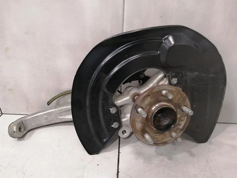 XUS RC F TRACK XC10 Right Front Hub 43201-24010 Wheel Bearing Case Front Right