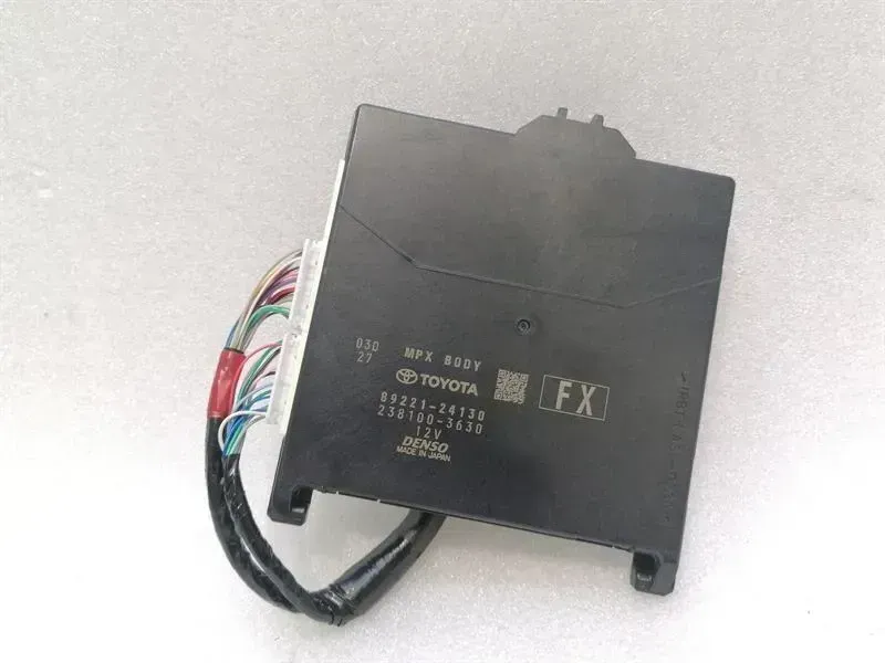 Lexus RC 2014-... LEXUS RC F TRACK XC10 Electronic Module 89221-24130 Control Unit MPX BODY BCM
