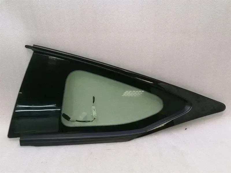 Lexus RC 2014-... Lexus RC F XC10 left rear quarter glass 62720-24290 door window 1/4 rear left