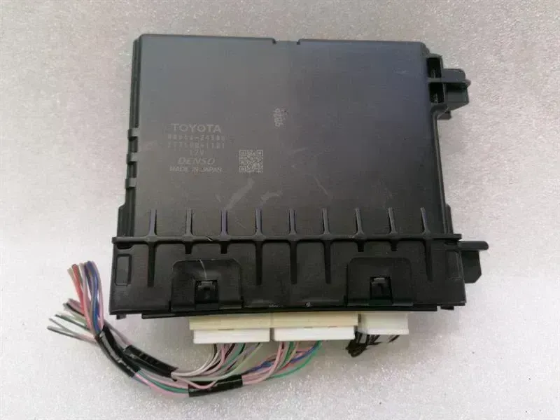Lexus RC LEXUS RC F TRACK XC10 Electronic Module 88650-24580 Control Unit Body type: Coupe
Fuel: Petrol