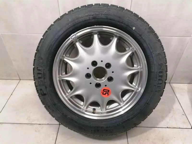 Mercedes-Benz 280SL - 600SL / SL (R129) Mercedes SL R129 Alloy Wheel A1294010702 225/55 R16 8JX16 H2 ET34 Body type: Convertible
Fuel: Petrol