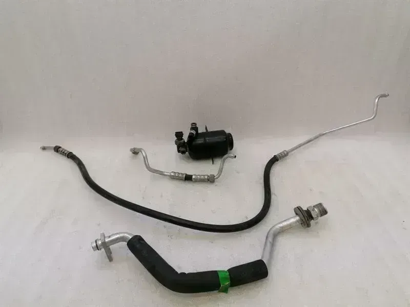 Mercedes-Benz 280SL - 600SL / SL (R129) Mercedes SL R129 A/C Pipe Set A1298300183 Air Conditioning Line Air Conditioning Set Body type: Convertible
Fuel: Petrol