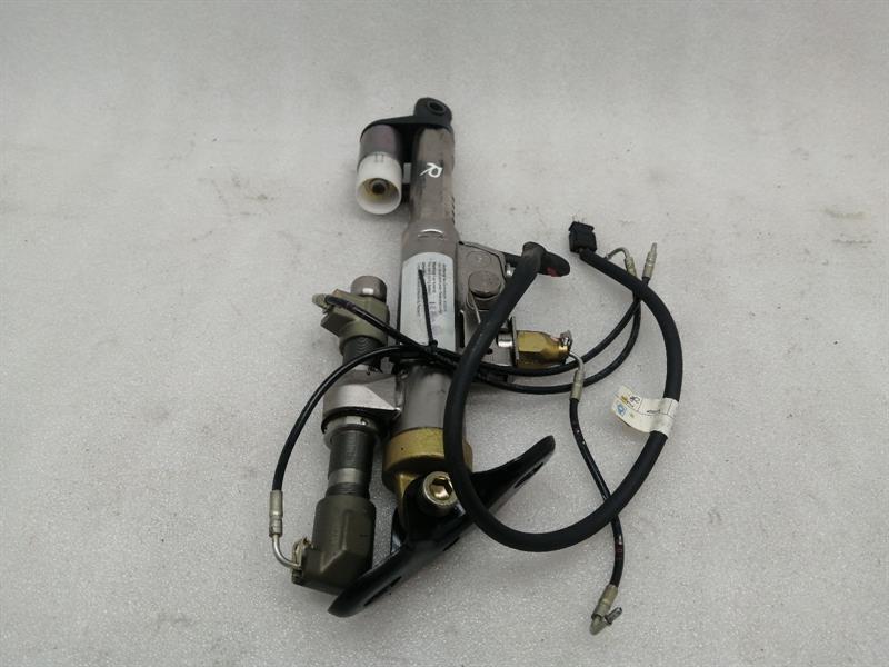 Mercedes-Benz 280SL - 600SL / SL (R129) Mercedes SL R129 Right Rear Strut A1298600435 strut rear right Body type: Convertible
Fuel: Petrol