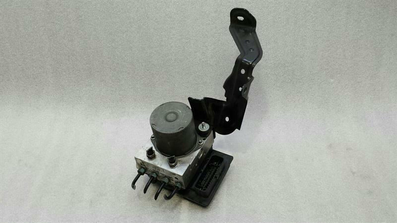 Audi RS6 4F A.B.S pump 4F0910517AJ ABS pump hydraulic block 5.0 V10 Brand/Model: AUDI RS6
Year: 2008
Engine: 4991 c...