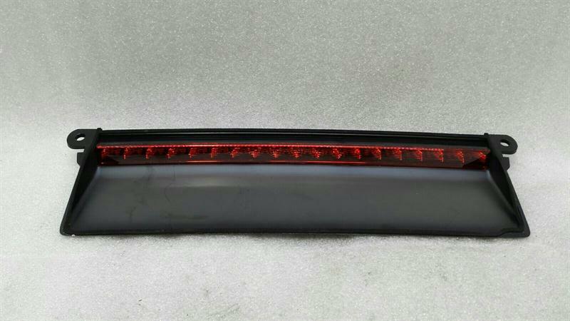 Porsche Panamera Porsche Panamera 970 stop light 97063105003 brake light LED 3rd brake lamp Body type: Saloon
Fuel: Petrol
