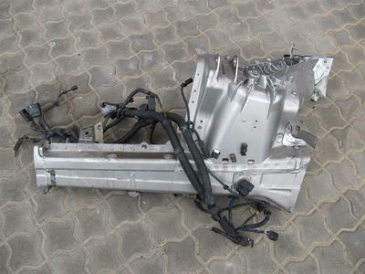 Porsche Panamera 970 höger fram chassiben 97050190601GRV höger fram hjulhus