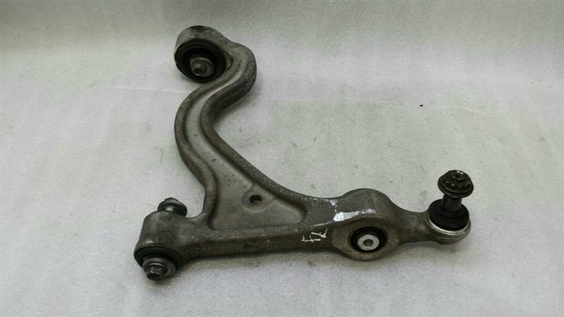 Porsche Panamera Porsche Panamera 970 left front wishbone 97034105304 front left arm Body type: Saloon
Fuel: Petrol