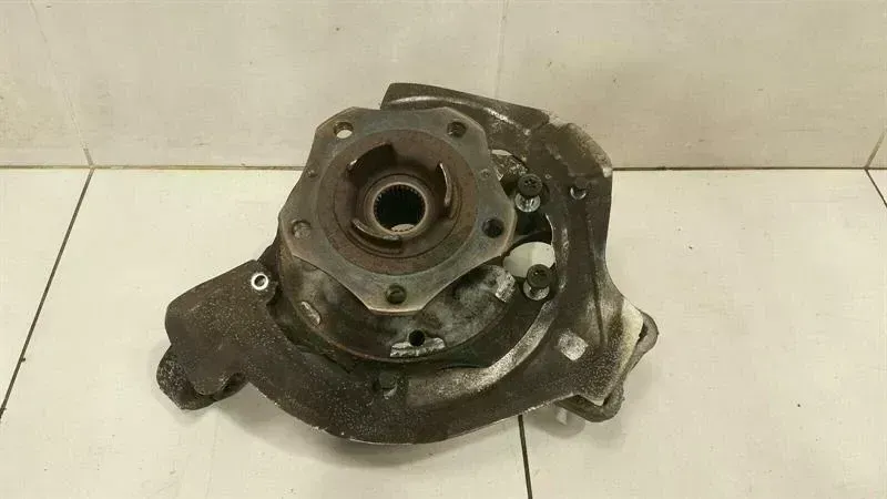 Porsche Panamera Porsche Panamera 970 right rear hub 97033161202 wheel bearing housing rear right Body type: Saloon
Fuel: Petrol