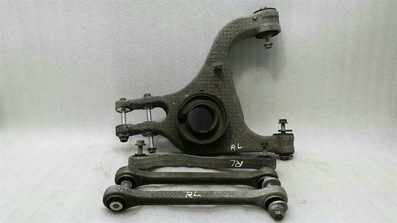 Porsche Panamera Porsche Panamera 970 left rear wishbone 97033114101 rear left wishbone set Body type: Saloon
Fuel: Petrol