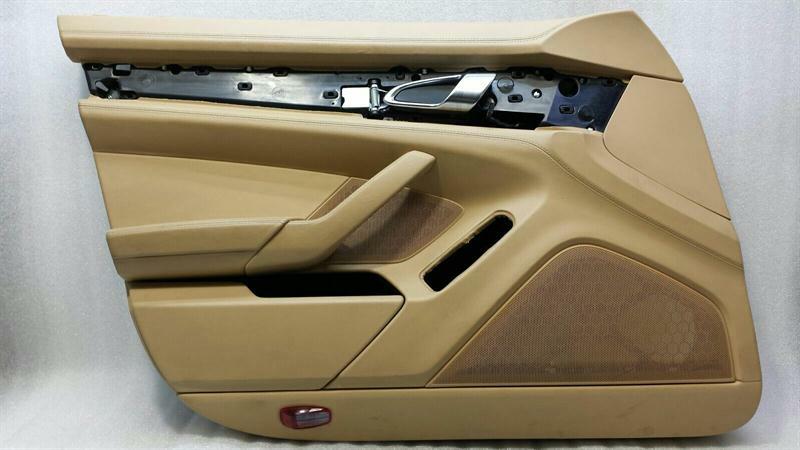 Porsche Panamera Porsche Panamera 970 Door Card Front 970555911017J0 Door Trim Front Left Body type: Saloon
Fuel: Petrol