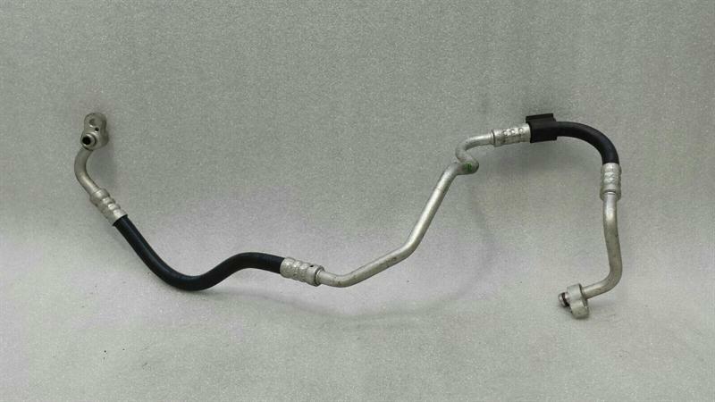 Porsche Panamera Porsche Panamera 970 A/C pipe 97057309700 air conditioning line air conditioning Body type: Saloon
Fuel: Petrol