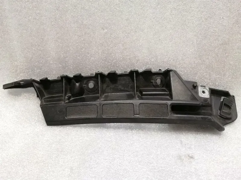 Porsche Panamera Porsche Panamera 970 rear LHS bumper bracket 97050563501 bumper holder left Body type: Saloon
Fuel: Petrol