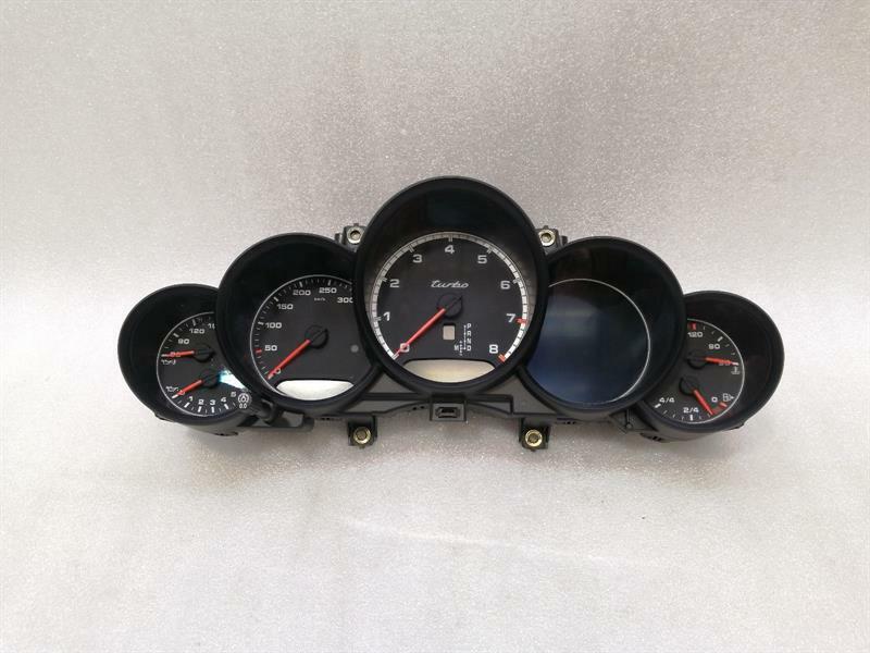 Porsche Cayenne Porsche Cayenne 958 92a Instrument Cluster 7P5920952Q Speedometer TURBO MK2 Body type: SUV
Fuel: Petrol