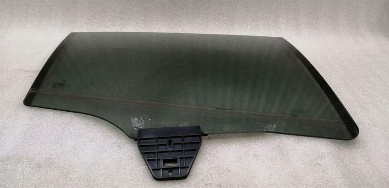 Porsche Panamera Porsche Panamera 970 Right Rear Door Glass 97054451209 Door Window Rear Right Body type: Saloon
Fuel: Petrol