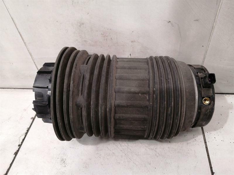 Porsche Panamera Porsche Panamera 970 Rear Airmatic Unit Rear 97033353316 Rear Shock Absorber GTS Body type: Saloon
Fuel: Petrol