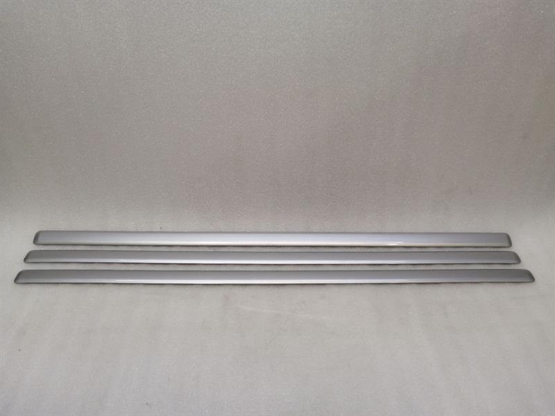 Porsche Cayenne Porsche Cayenne 958 92a Body Moulding 7P5861465 Bar ROOF SET OF 3 ROOF SET Body type: SUV
Fuel: Petrol