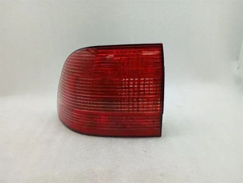 Porsche Cayenne Porsche Cayenne left rear light 95563148502 955 9PA tail light rear left Body type: SUV
Fuel: Petrol