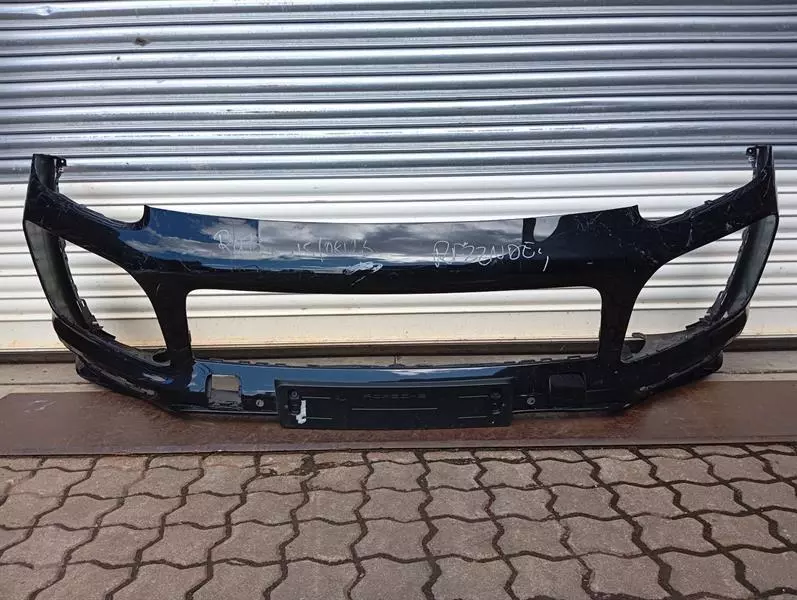 Porsche Cayenne Porsche Cayenne 9y0 E3 Front Bumper 9Y0807221B Front Bumper GTS Body type: SUV
Fuel: Petrol