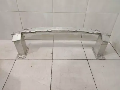 Porsche Cayenne 9y0 Предна греда на бронята 9Y0807109B Предна опора на бронята