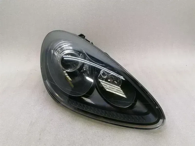 Porsche Cayenne Porsche Cayenne 958 92A GTS XENON MK1 7P5941032BB Headlight Headlamp Right Body type: SUV
Fuel: Petrol