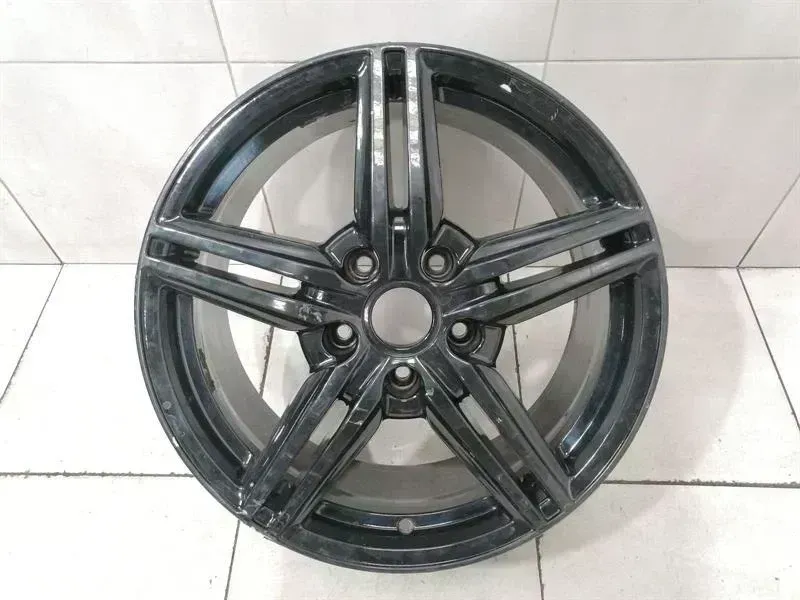 Porsche Cayenne Porsche Cayenne 958 92A Alloy Wheel 7P5601025E Alloy Wheel 8.5J X 19 ET59 Body type: SUV
Fuel: Petrol
