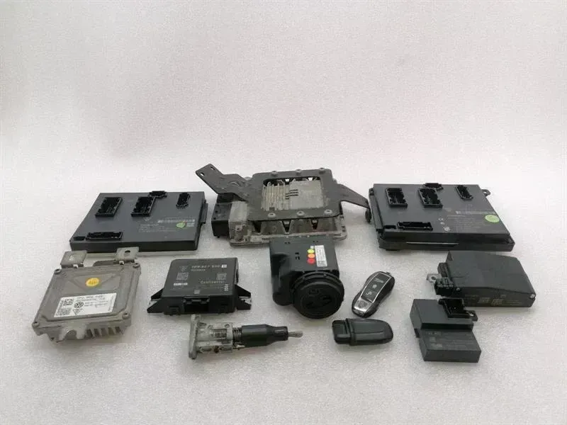 Porsche Cayenne Porsche Cayenne 958 92A engine ECU 5WP46581 engine control unit turbo Body type: SUV
Fuel: Petrol
