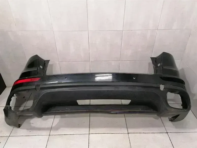 Porsche Cayenne Porsche Cayenne 958 92A Rear Bumper 7P5807421B MK2 14-18 Rear Bumper Body type: SUV
Fuel: Petrol